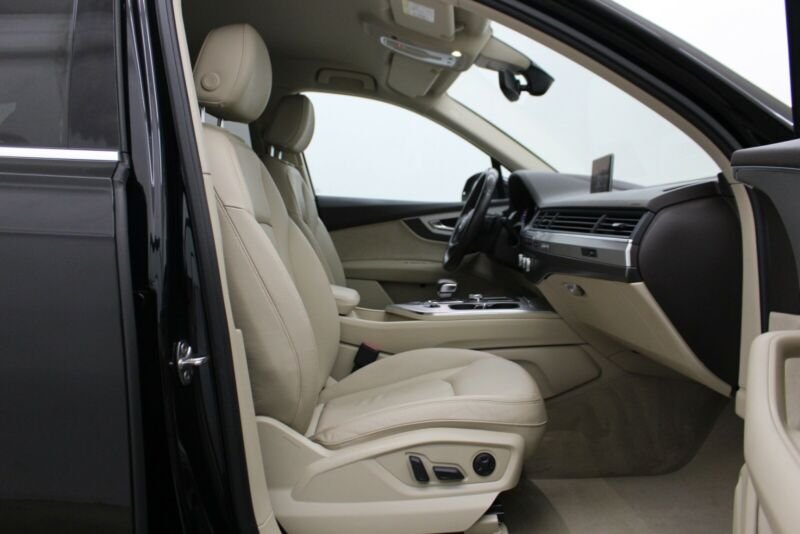 Audi Q7 3.0 TDI Quattro * S-Line * ACC * HUD * Noite * VR * 7 lugares  - Photo 11