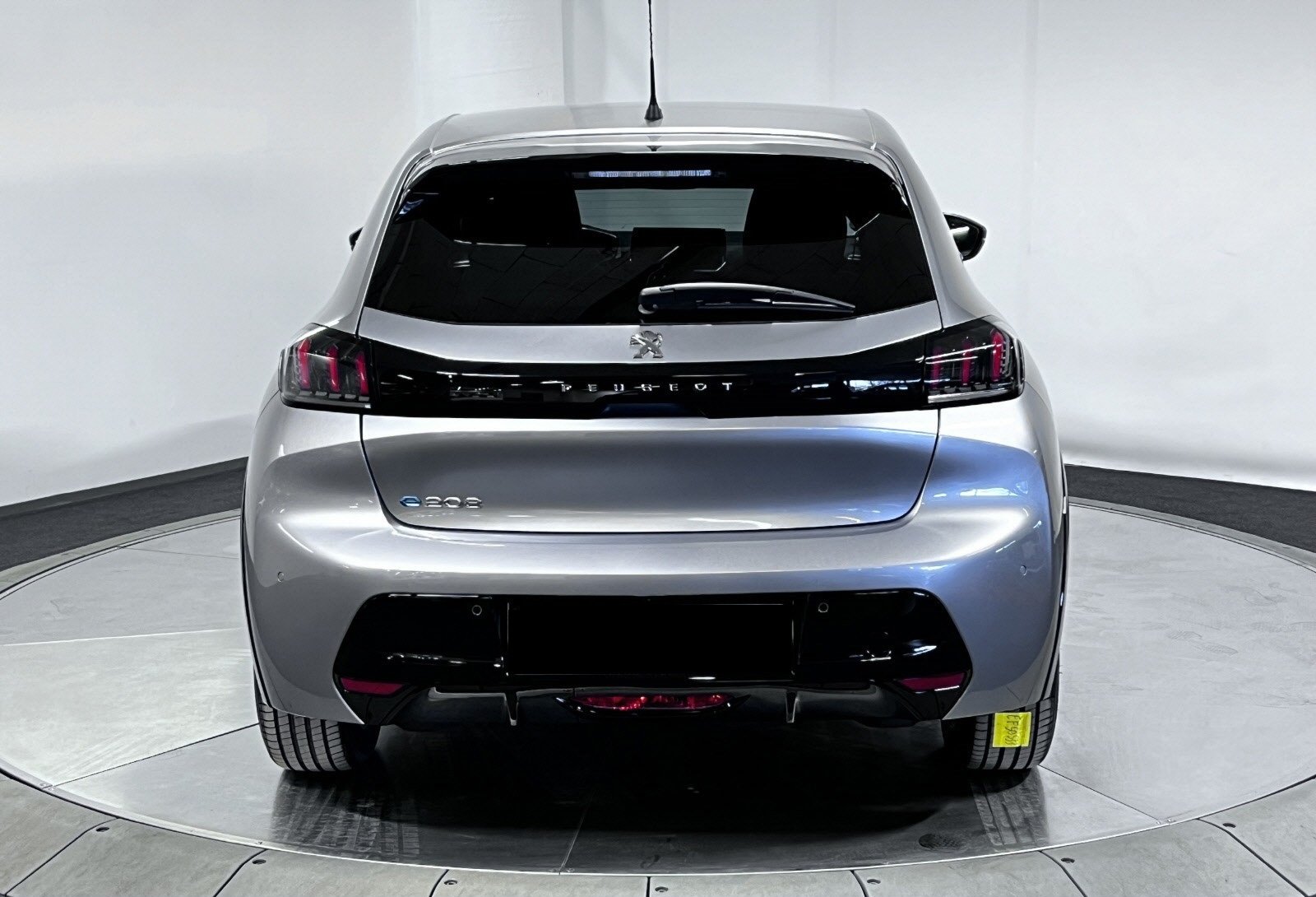 PEUGEOT E-208 136CH ALLURE - Photo 5