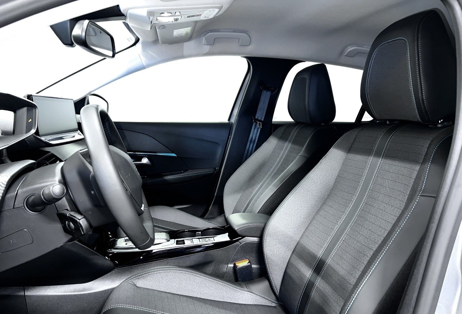 PEUGEOT E-208 136CH ALLURE - Photo 11