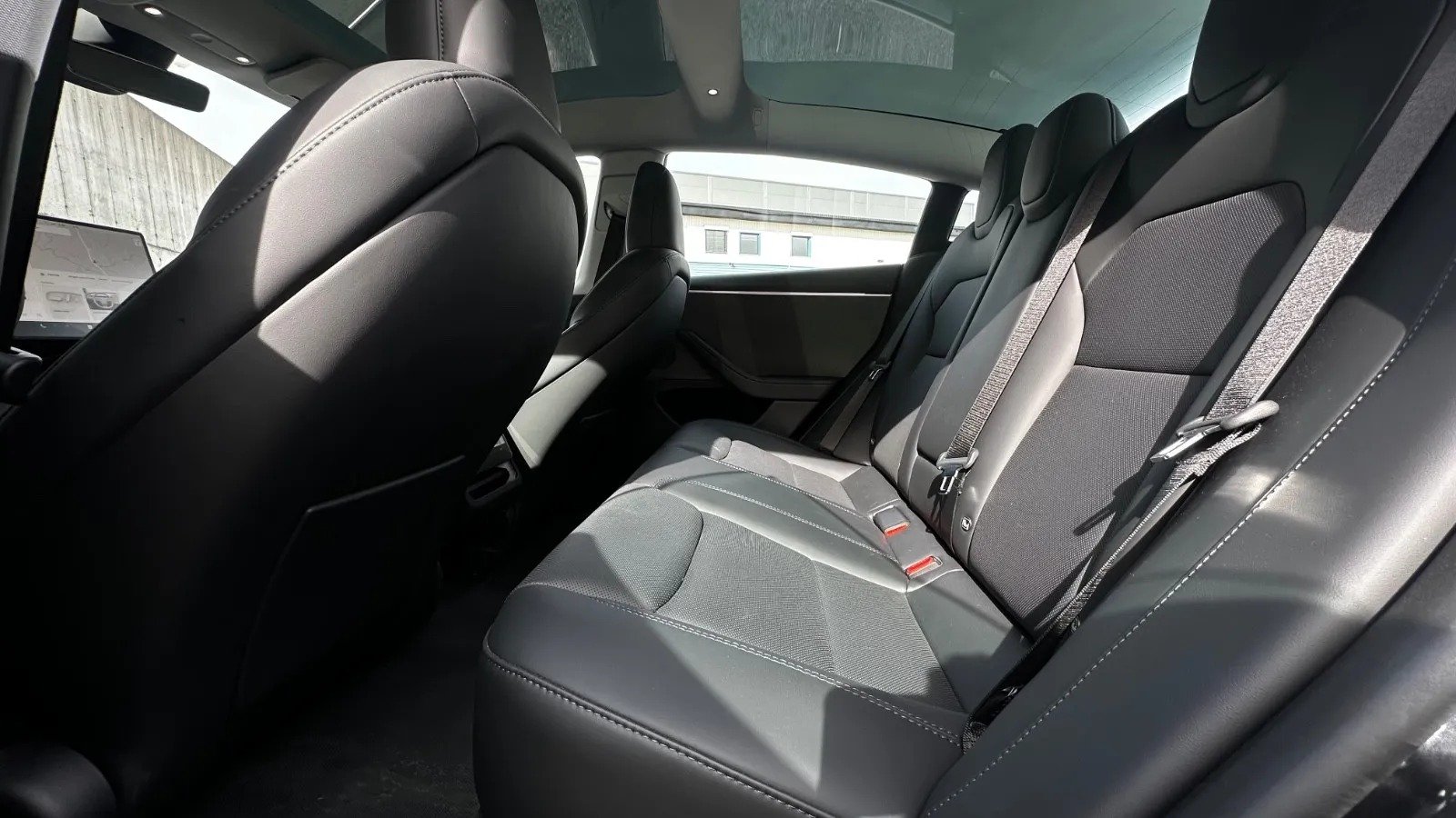 TESLA MODEL 3 HIGHLAND AWD DUAL MOTOR LONG RANGE - Photo 13