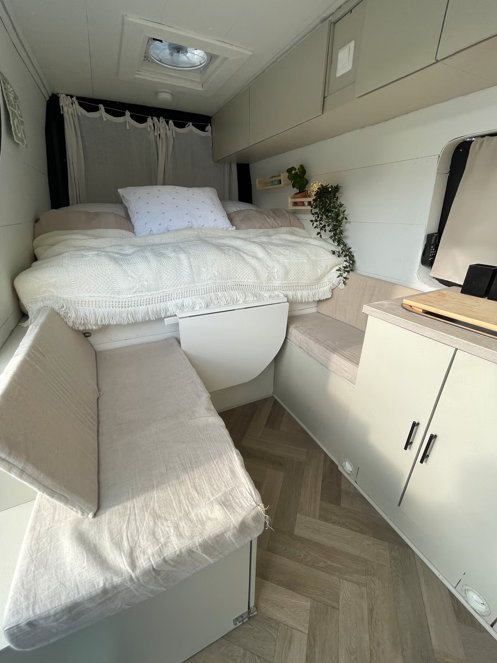 VOLKSWAGEN CRAFTER VAN 2.0 TDI 163 - Photo 19