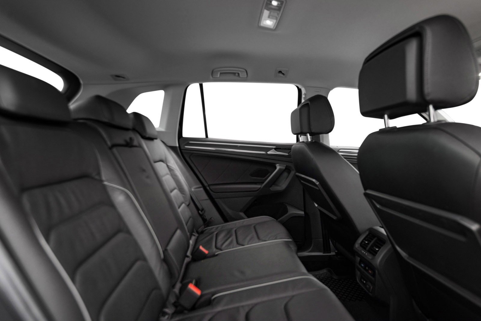 VOLKSWAGEN TIGUAN 2.0 TDI 150 EXCLUSIF R LINE 4MOTION DSG7 - Photo 14