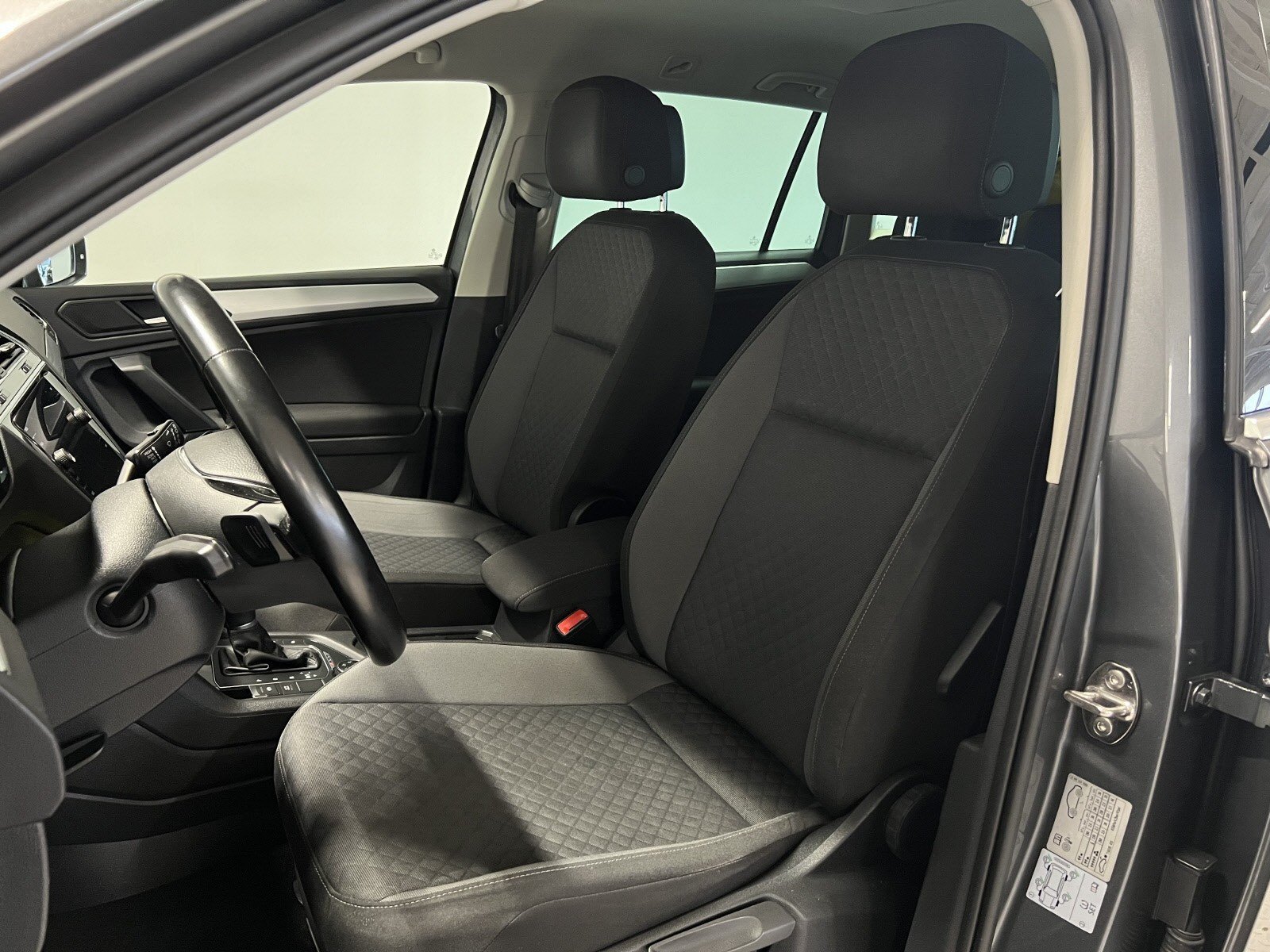 VOLKSWAGEN TIGUAN CONFORTLINE BUSINESS 2.0 TDI 150 DSG7 - Photo 12