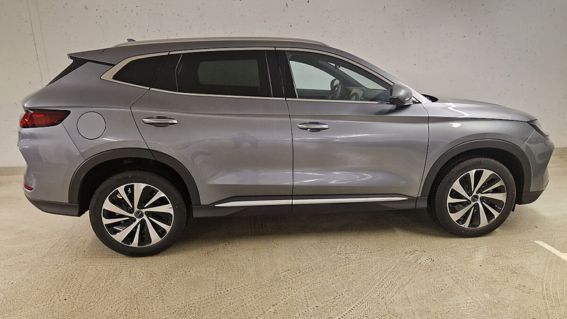 BYD Seal U DM-i PHEV 26,6kWh Comfort Österreich Paket - Photo 9