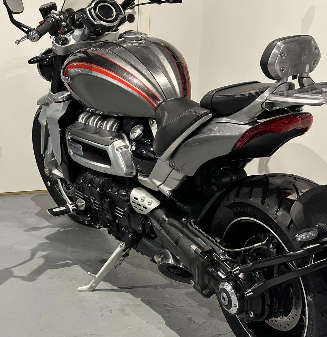 TRIUMPH ROCKET 3 GT - Photo 8