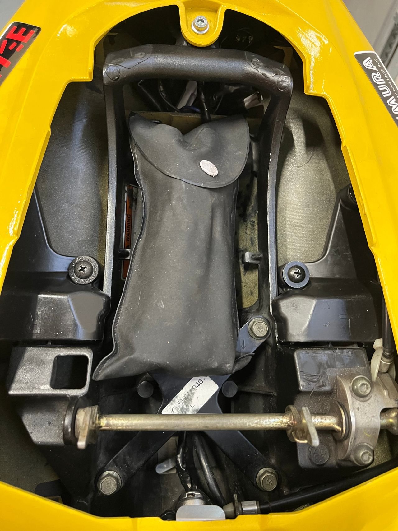 YAMAHA R1 - Photo 32