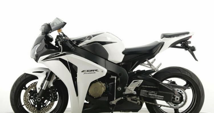 HONDA CBR 1000 RR - Photo 6