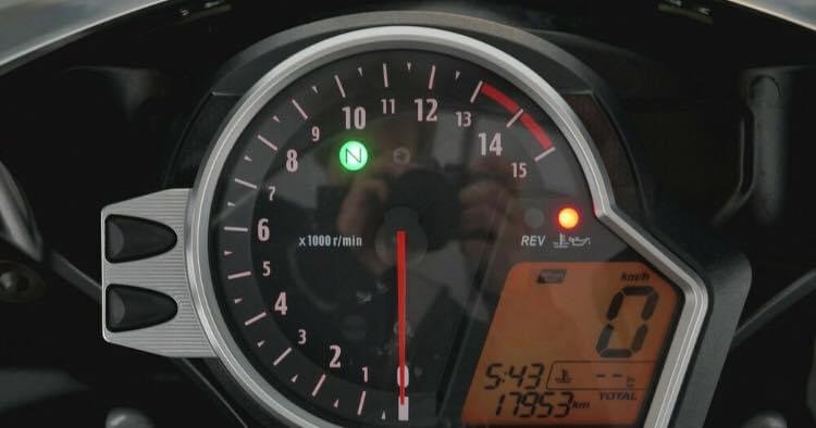 HONDA CBR 1000 RR - Photo 3