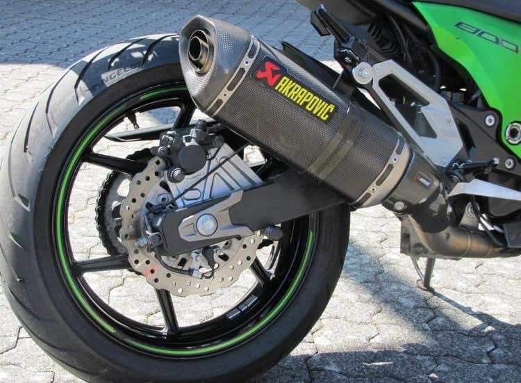 KAWASAKI Z800 AKRAPOVIC ABS - Photo 22