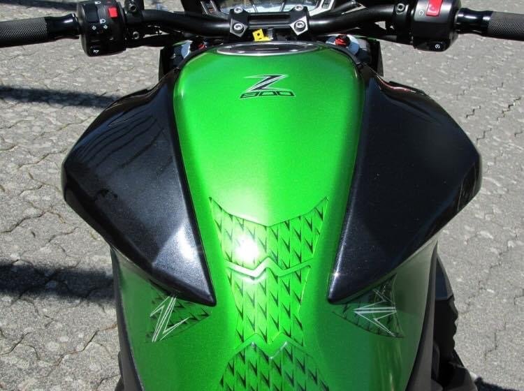 KAWASAKI Z800 AKRAPOVIC ABS - Photo 21