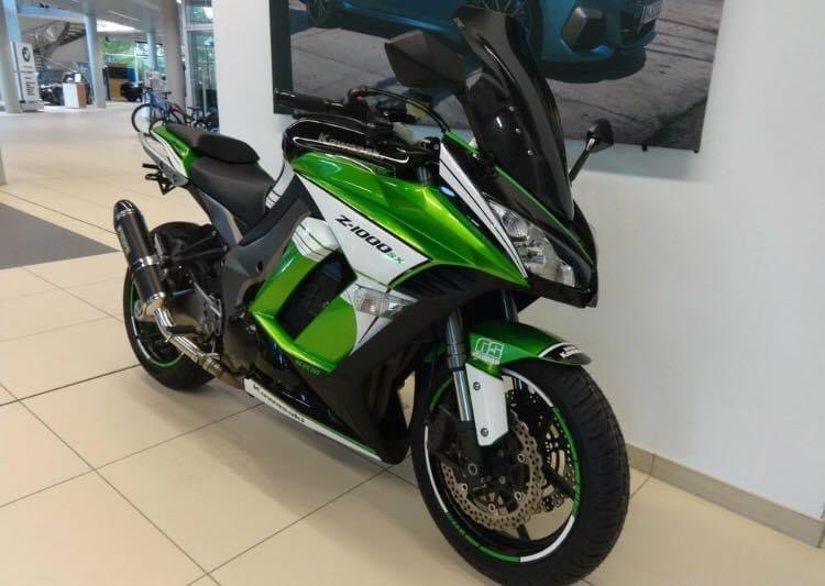 KAWASAKI Z1000SX - Photo 2