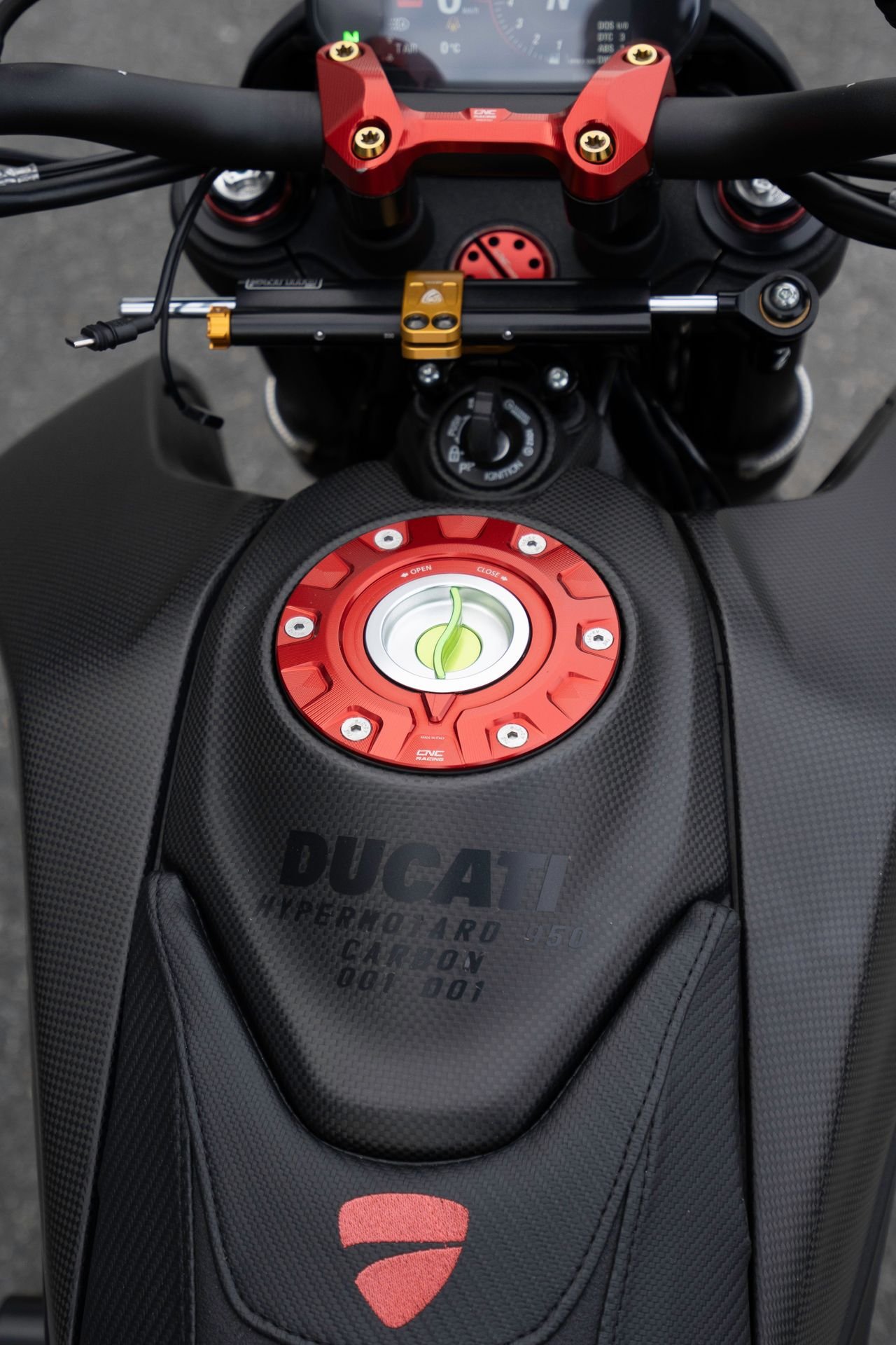 DUCATI 950 HYPERMOTARD KOOLSTOF - Photo 10