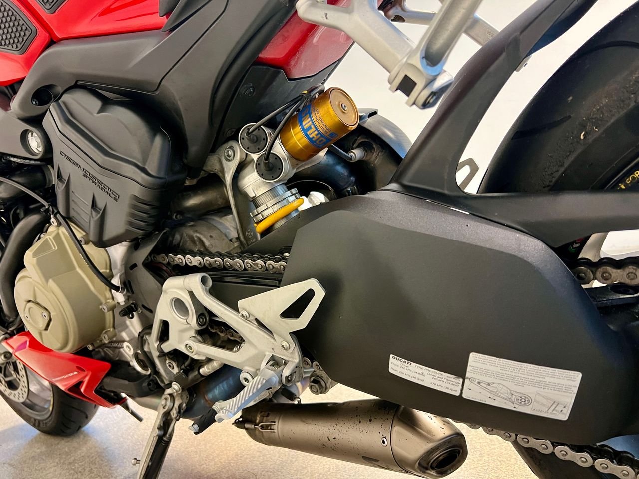 DUCATI STREETFIGHTER V4S - Photo 13