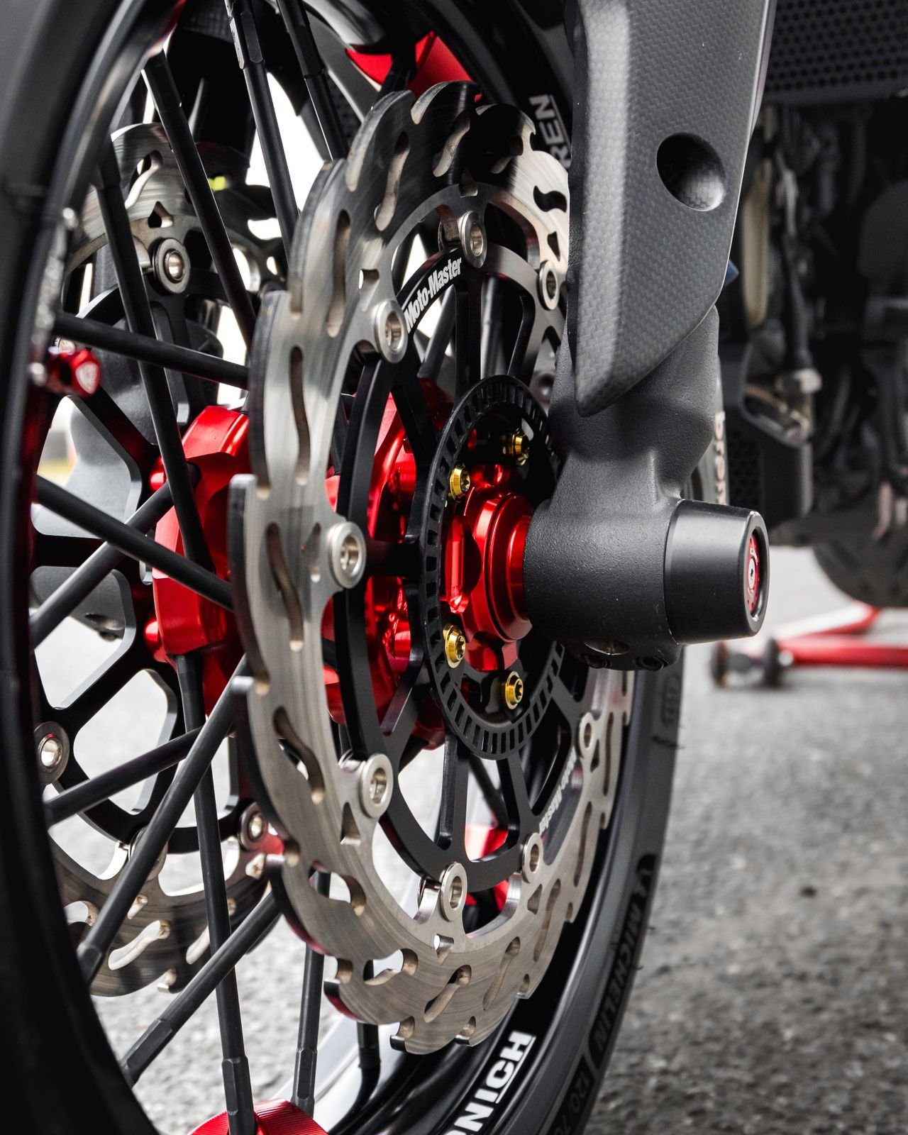 DUCATI 950 HYPERMOTARD KOOLSTOF - Photo 17