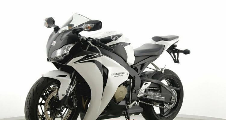 HONDA CBR 1000 RR - Photo 2