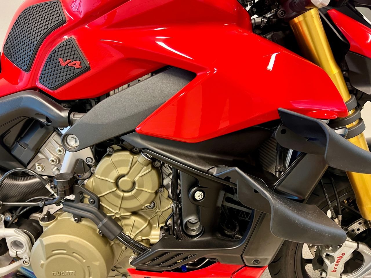 DUCATI STREETFIGHTER V4S - Photo 6