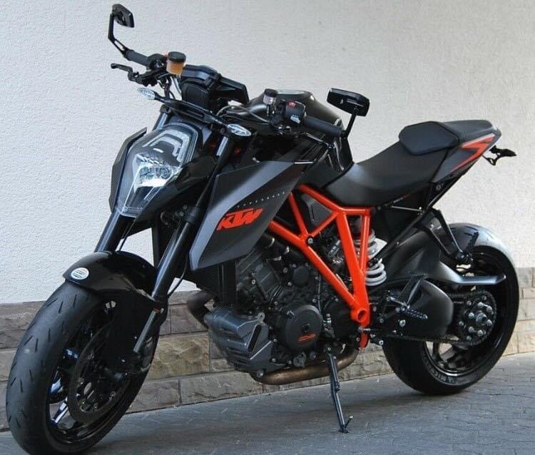 KTM 1290 SUPER DUKE R - Photo 3