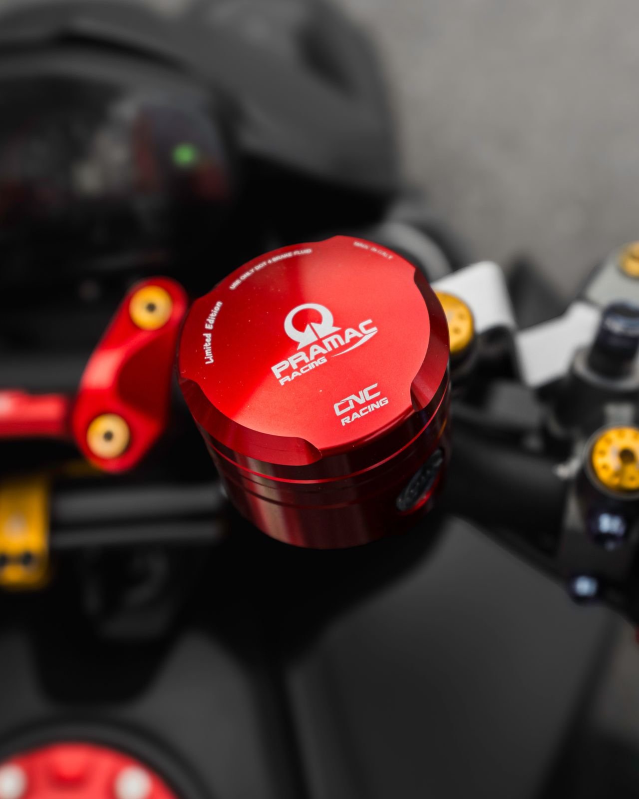 DUCATI 950 HYPERMOTARD KOOLSTOF - Photo 12