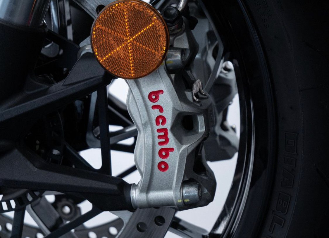 DUCATI DIAVEL V4 RED LED - Photo 13