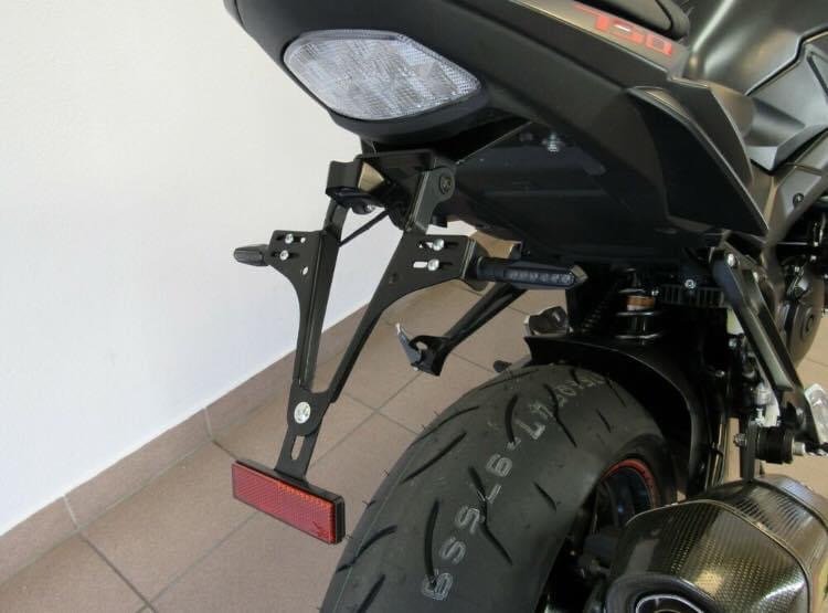 SUZUKI GSR 750 ABS AKRAPOVIC - Photo 14