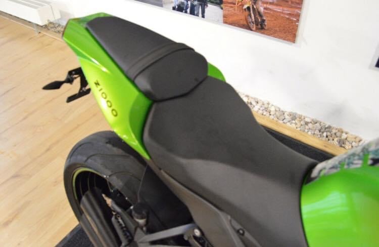 KAWASAKI Z1000ABS - Photo 8