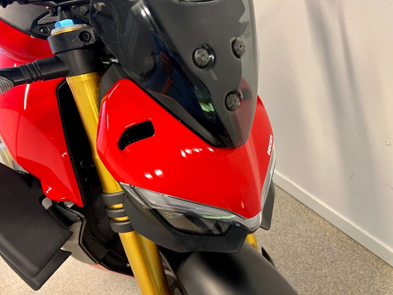DUCATI STREETFIGHTER V4S - Photo 27