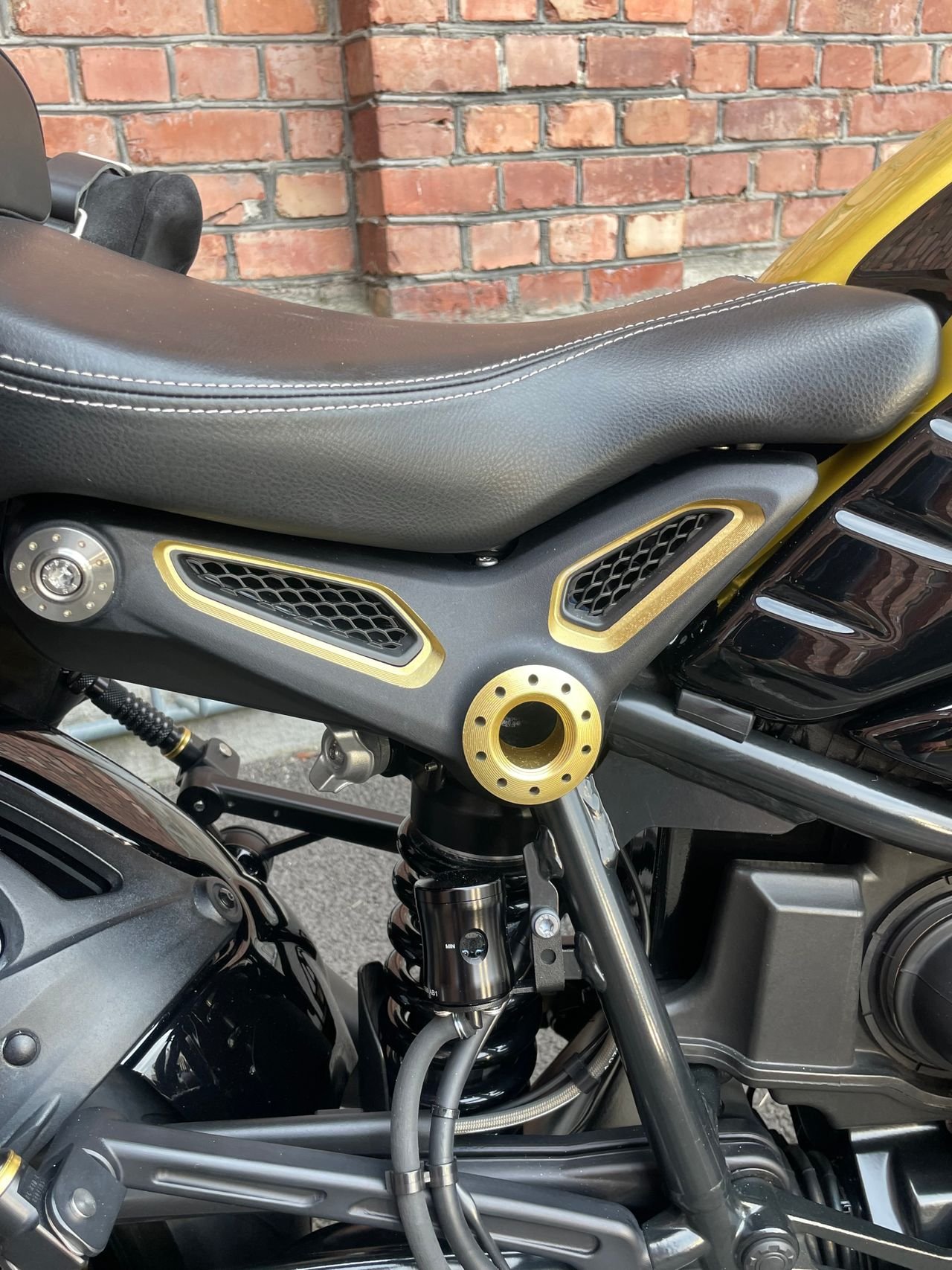 BMW R NEGEN T CUSTOM - Photo 24