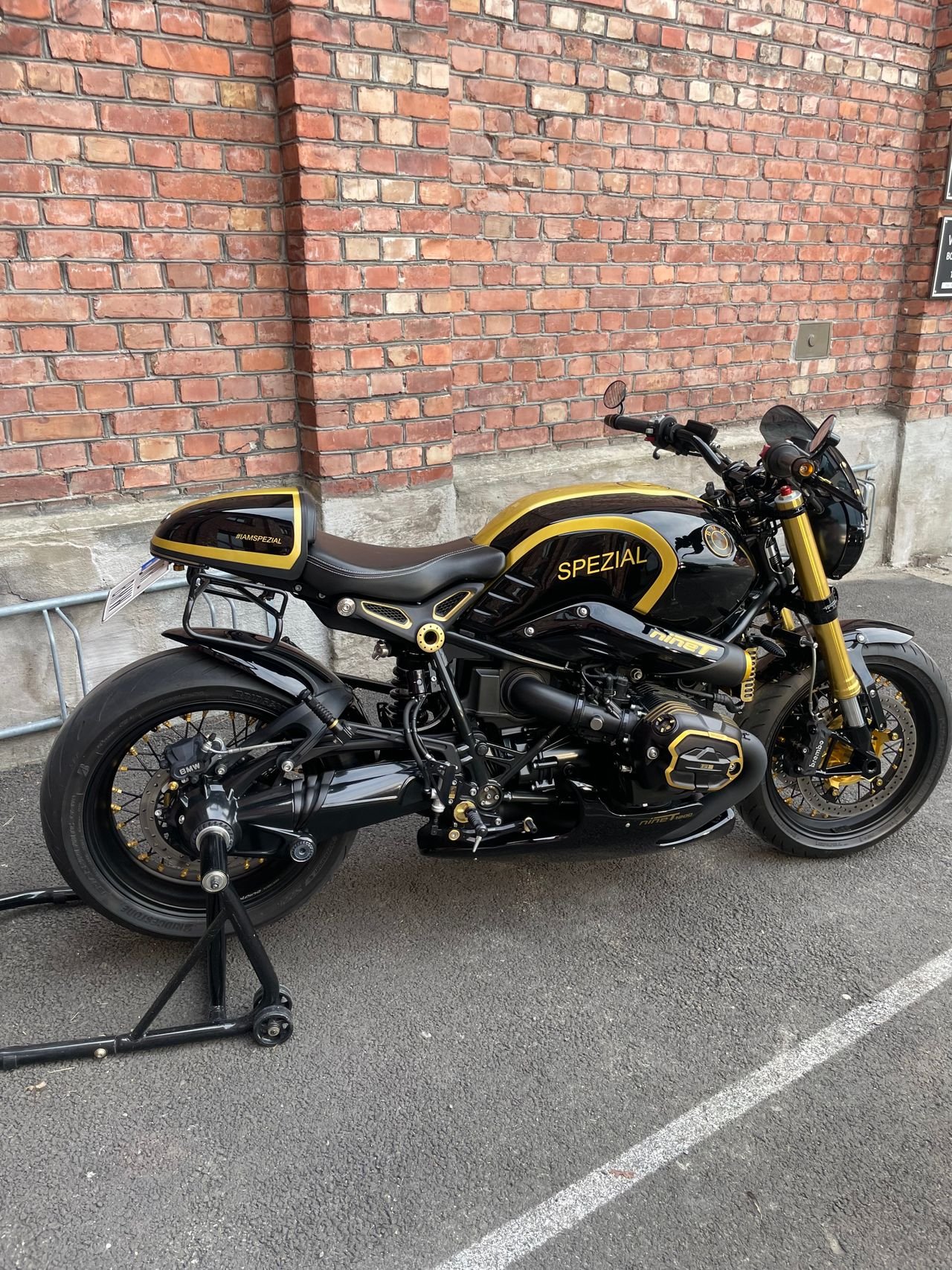 BMW R NEGEN T CUSTOM - Photo 12